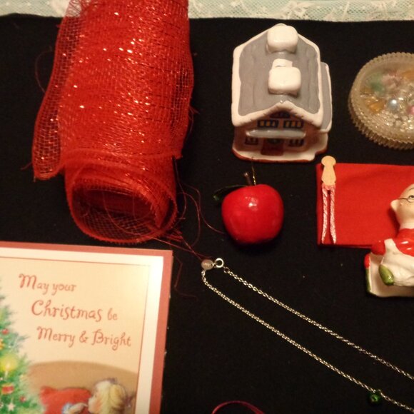 JUNK DRAWER CHRISTMAS DODADS LOOSE BEJEWELS DOLL SLEEPING BAG ETC. LOT - Picture 7 of 14